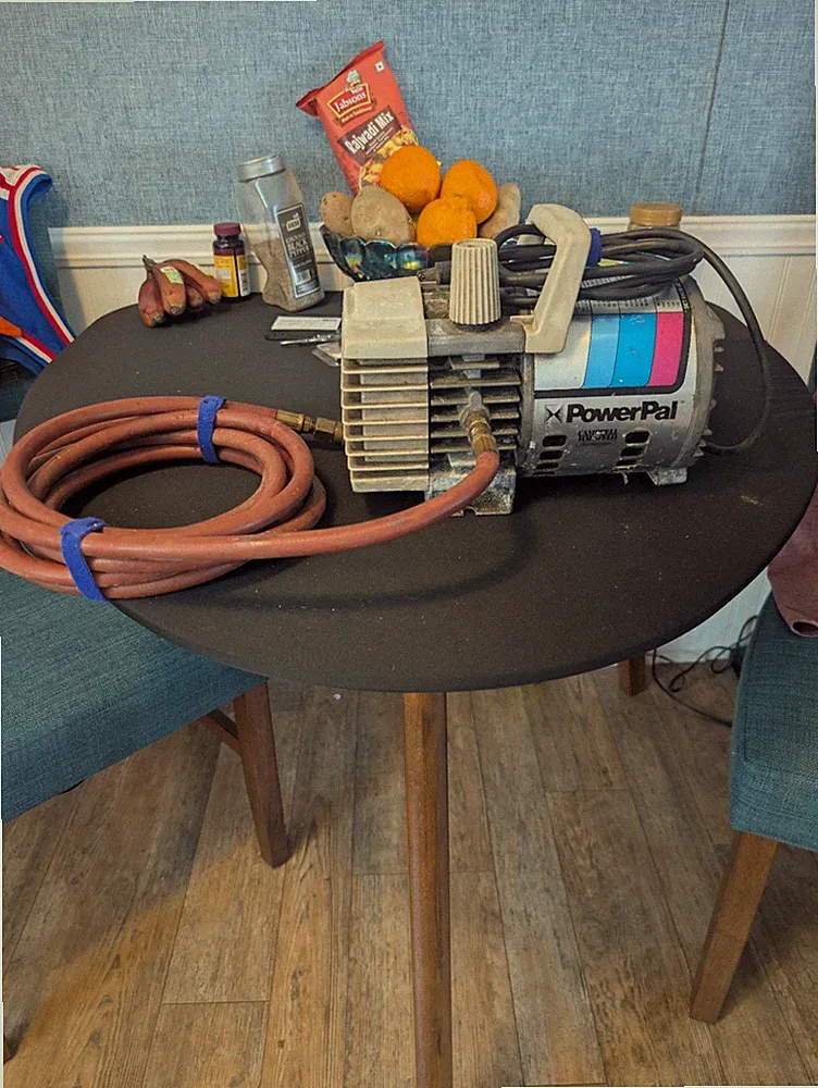 Campbell Hausfeld MT300002 Power Pal Electric Tankless Air Compressor